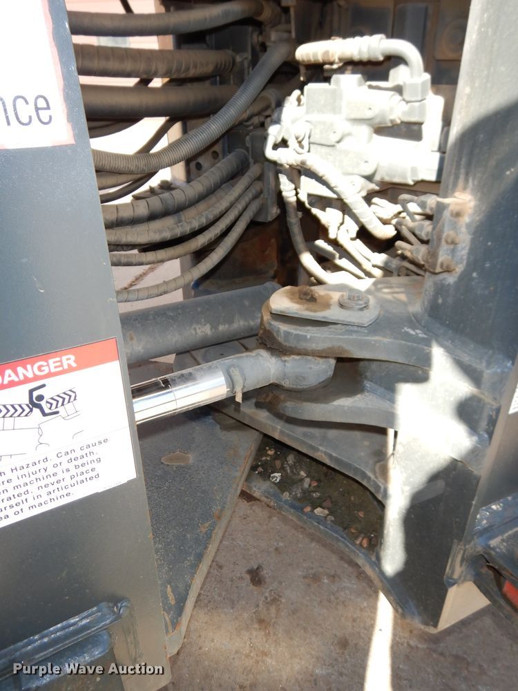 image for item DH4271 2011 Komatsu WA380-6 wheel loader