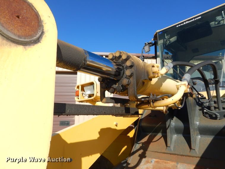 image for item DH4271 2011 Komatsu WA380-6 wheel loader