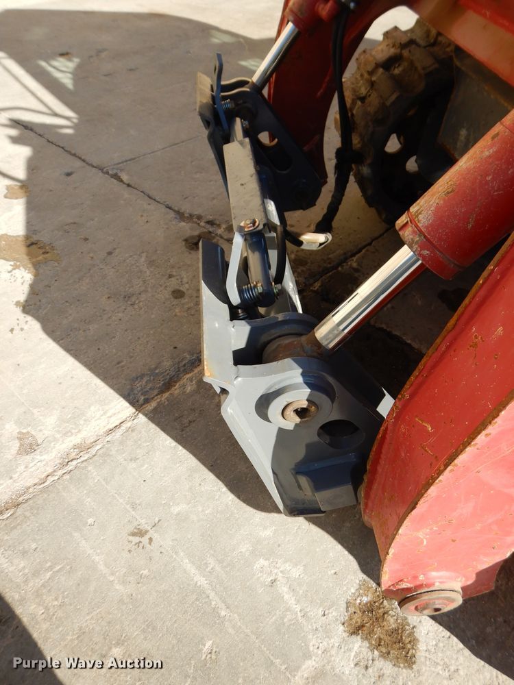 image for item DH4272 2016 Takeuchi TL12 skid steer