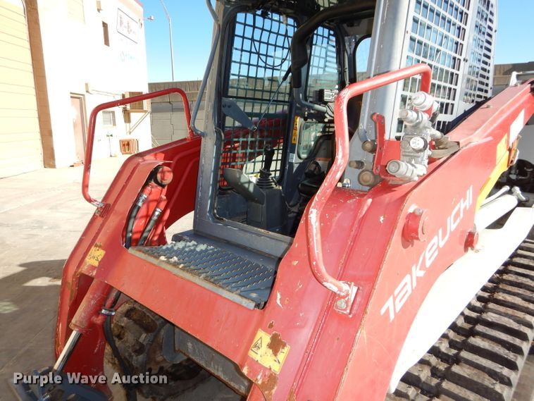 image for item DH4272 2016 Takeuchi TL12 skid steer