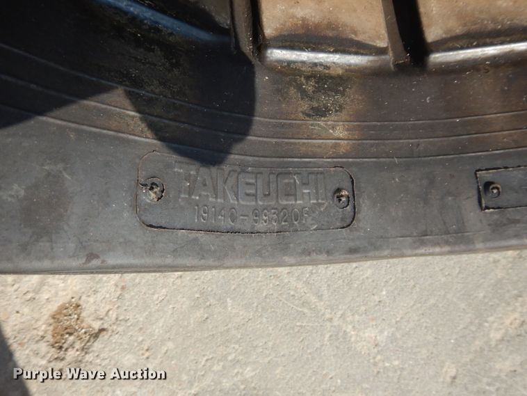 image for item DH4272 2016 Takeuchi TL12 skid steer