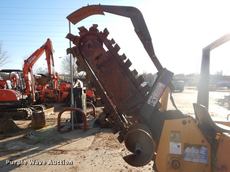 image for item DH4304 1998 Case 460 trencher