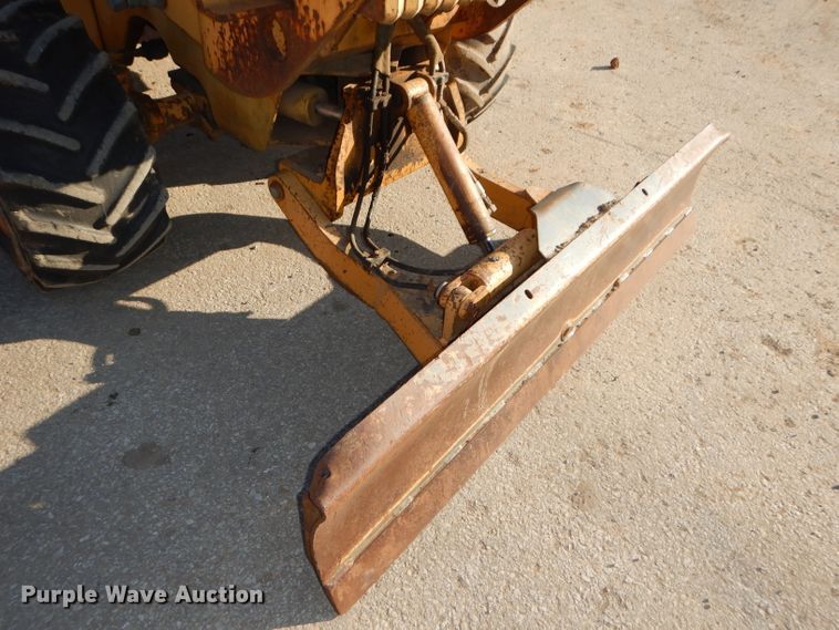 image for item DH4304 1998 Case 460 trencher