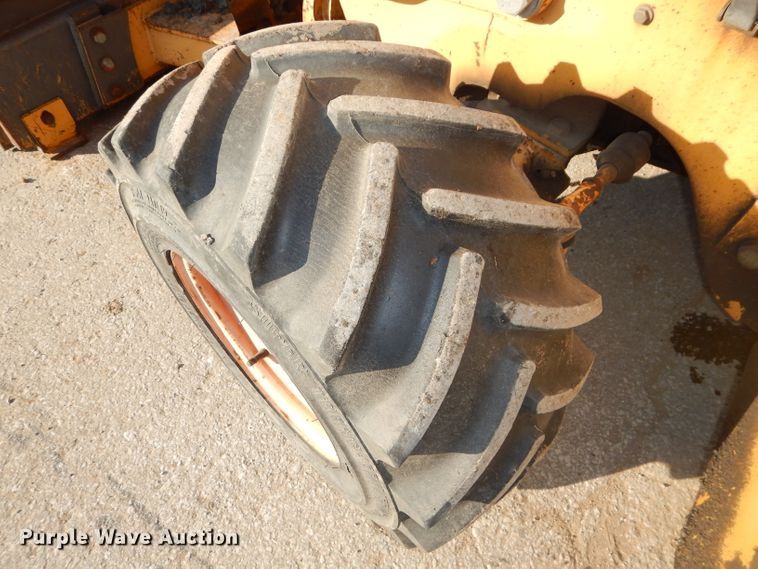 image for item DH4304 1998 Case 460 trencher