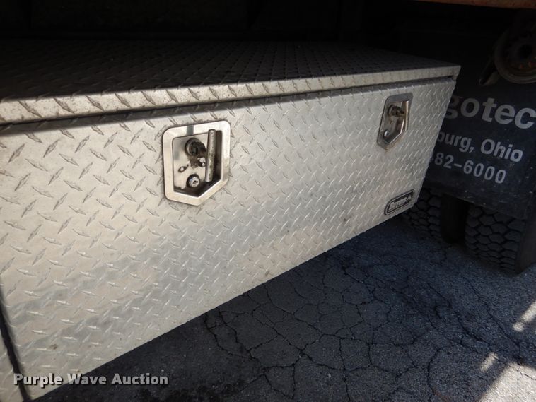 image for item DH5012 2000 Sterling L9500 crane truck