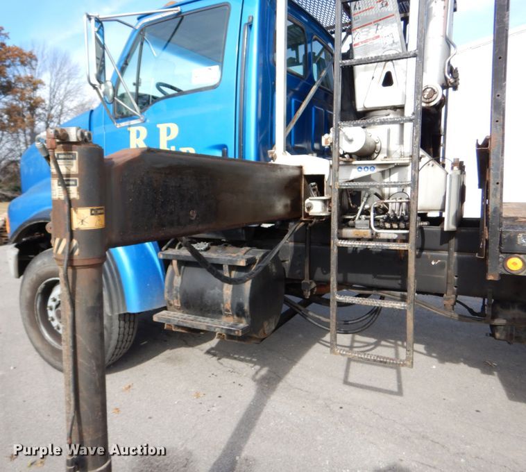 image for item DH5012 2000 Sterling L9500 crane truck