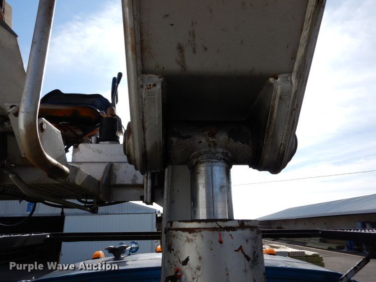 image for item DH5012 2000 Sterling L9500 crane truck