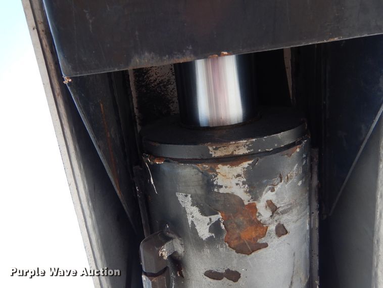 image for item DH5012 2000 Sterling L9500 crane truck