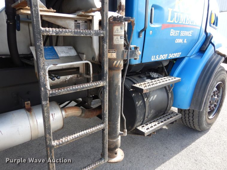 image for item DH5012 2000 Sterling L9500 crane truck