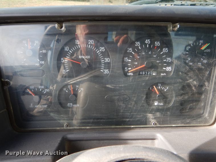 image for item DH5012 2000 Sterling L9500 crane truck