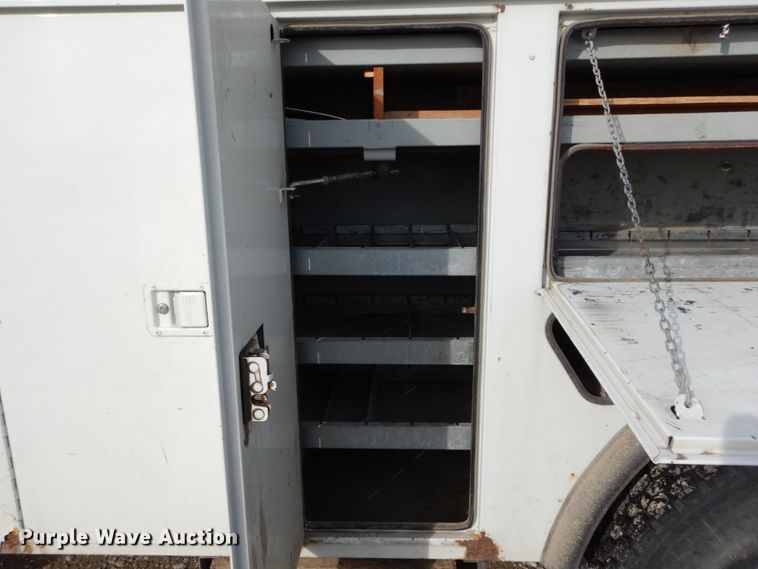 image for item DH5015 2004 International 4300 bucket truck