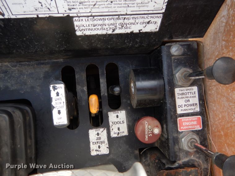 image for item DH5015 2004 International 4300 bucket truck