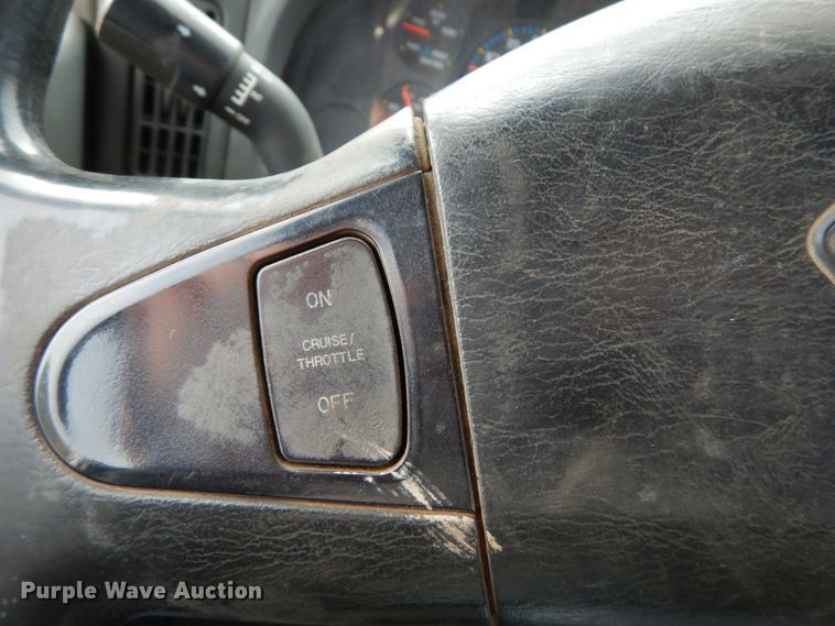 image for item DH5015 2004 International 4300 bucket truck