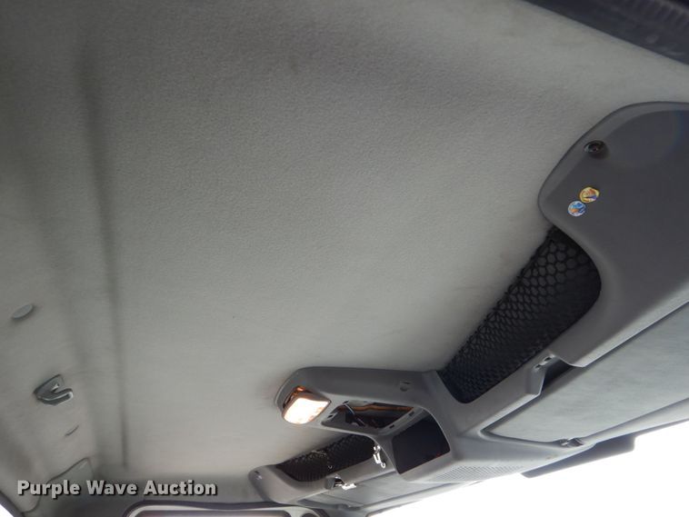 image for item DH5015 2004 International 4300 bucket truck