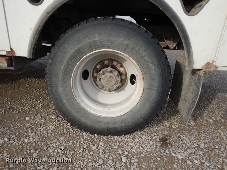 image for item DH5015 2004 International 4300 bucket truck