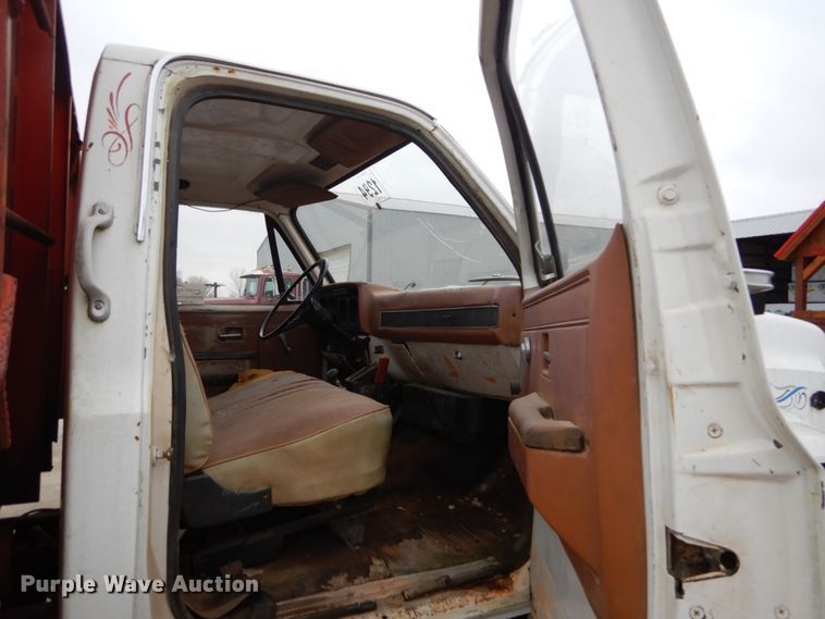 image for item DH5020 1983 Chevrolet C70 scissor lift truck