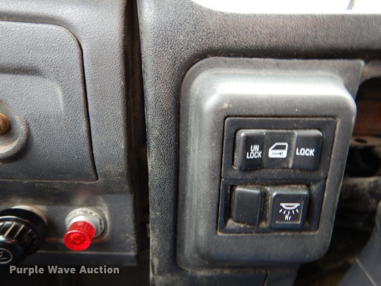 image for item DH5037 2006 Chevrolet W4500 flat dump bed truck