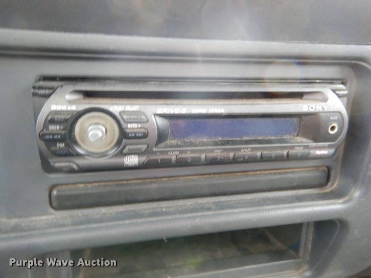 image for item DH5037 2006 Chevrolet W4500 flat dump bed truck