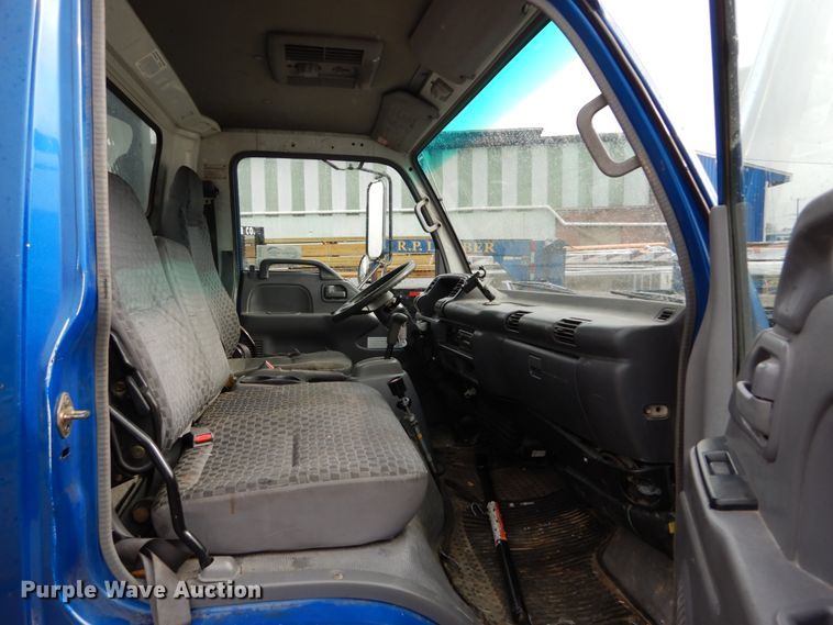 image for item DH5037 2006 Chevrolet W4500 flat dump bed truck