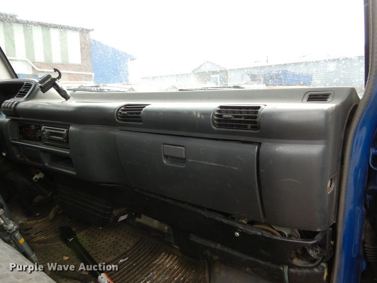 image for item DH5037 2006 Chevrolet W4500 flat dump bed truck