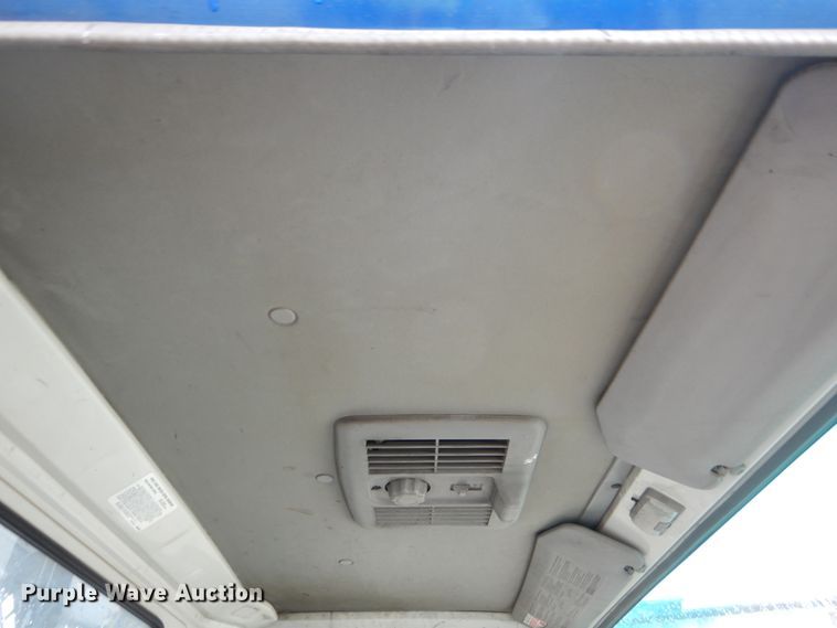 image for item DH5037 2006 Chevrolet W4500 flat dump bed truck