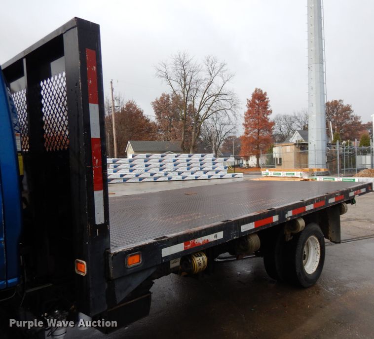 image for item DH5037 2006 Chevrolet W4500 flat dump bed truck