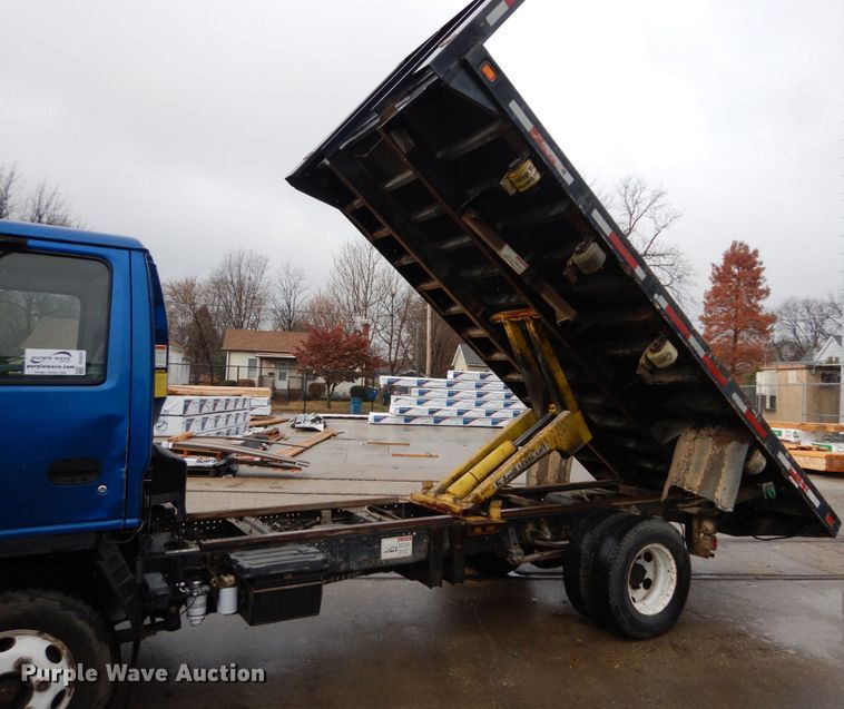 image for item DH5037 2006 Chevrolet W4500 flat dump bed truck