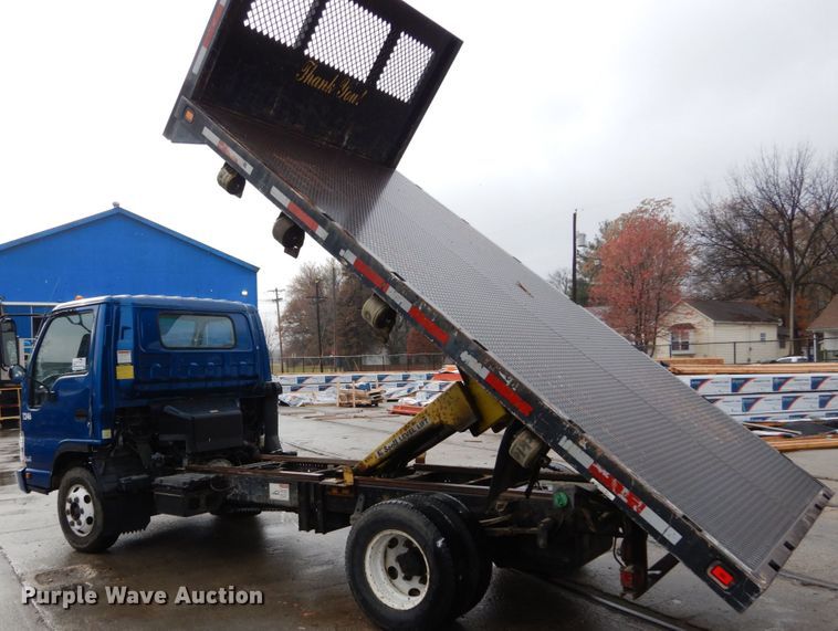 image for item DH5037 2006 Chevrolet W4500 flat dump bed truck