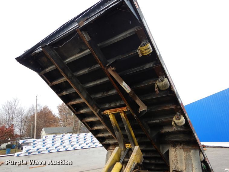 image for item DH5037 2006 Chevrolet W4500 flat dump bed truck