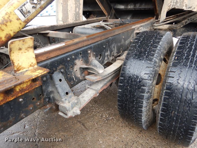 image for item DH5037 2006 Chevrolet W4500 flat dump bed truck