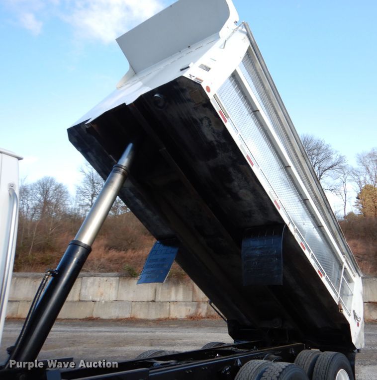 image for item DH5038 2007 Sterling Acterra dump truck