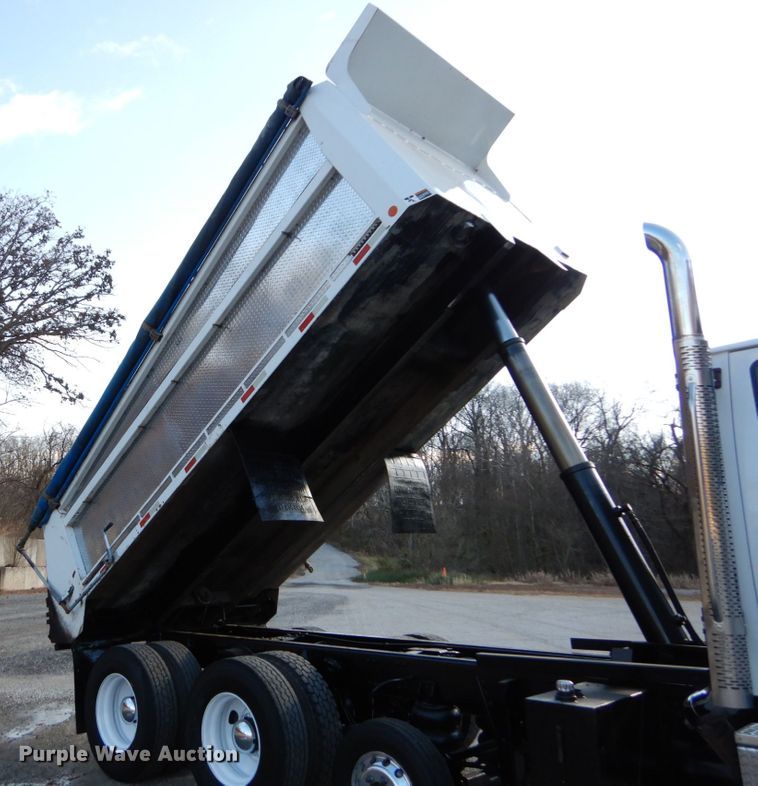 image for item DH5038 2007 Sterling Acterra dump truck