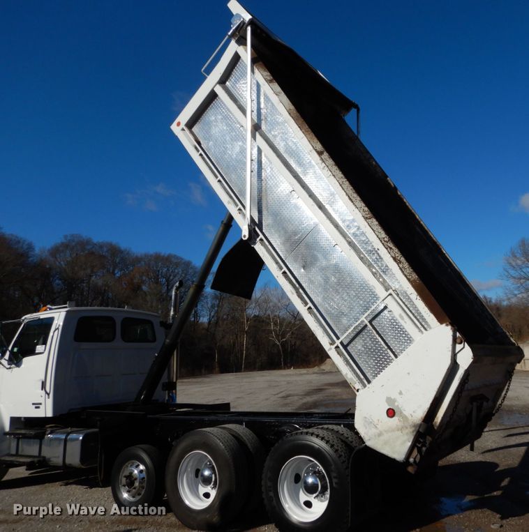 image for item DH5039 2007 Sterling Acterra dump truck