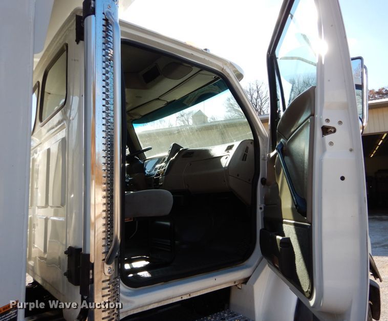 image for item DH5039 2007 Sterling Acterra dump truck