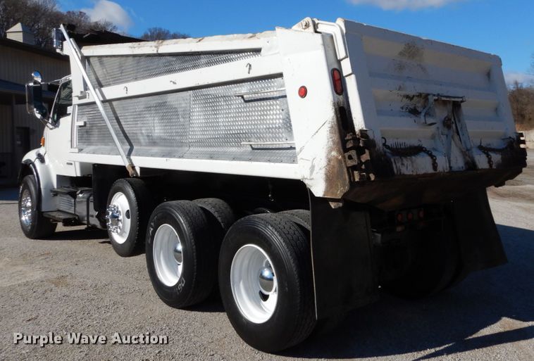 image for item DH5040 2005 Sterling Acterra dump truck