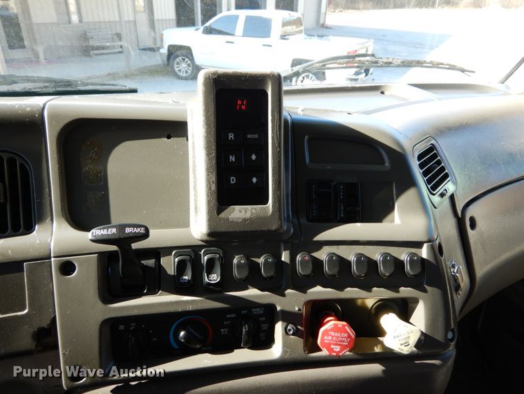 image for item DH5040 2005 Sterling Acterra dump truck