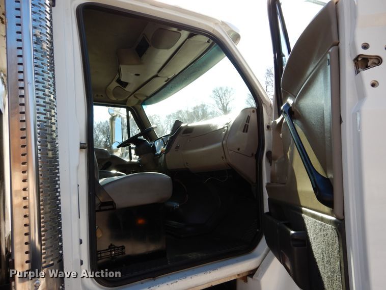 image for item DH5040 2005 Sterling Acterra dump truck