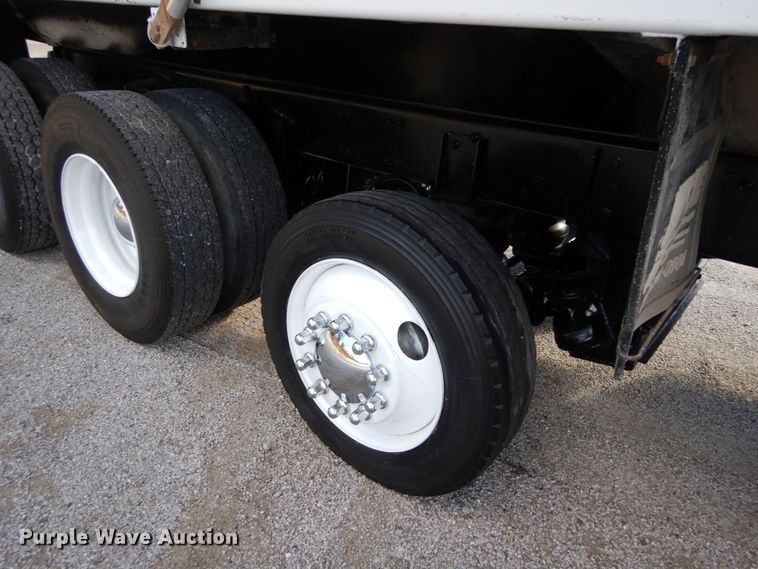 image for item DH5040 2005 Sterling Acterra dump truck