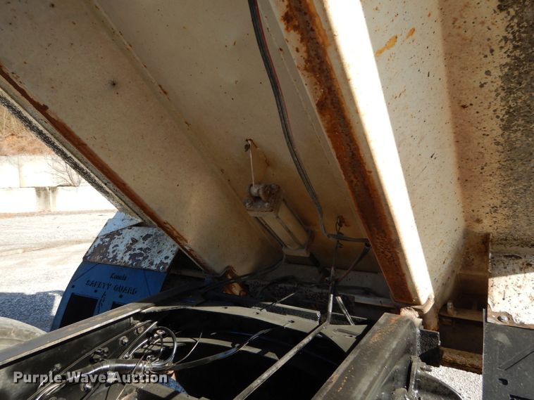 image for item DH5041 2005 Sterling Acterra dump truck