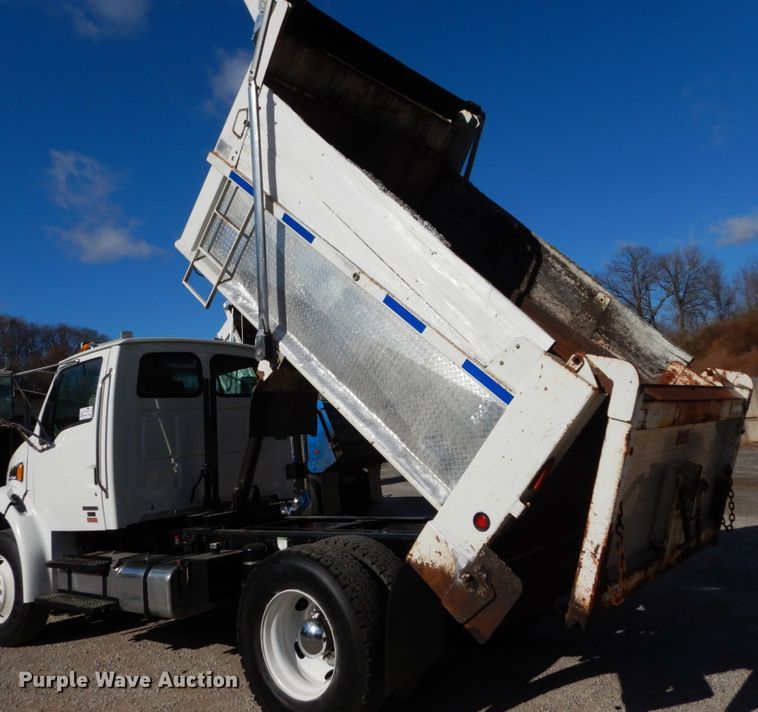 image for item DH5041 2005 Sterling Acterra dump truck