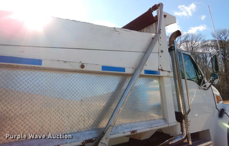 image for item DH5041 2005 Sterling Acterra dump truck