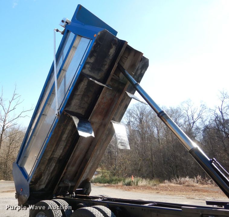 image for item DH5042 2007 Sterling Acterra dump truck