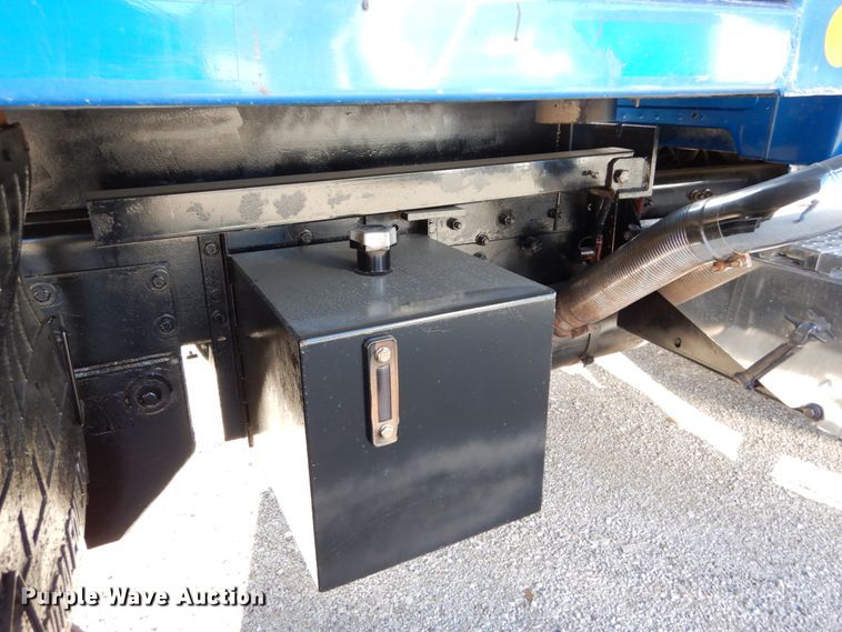 image for item DH5042 2007 Sterling Acterra dump truck