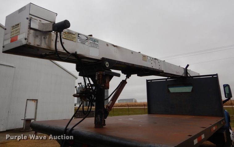 image for item DH5044 2003 GMC C7500 flat dump bed truck with conveyor