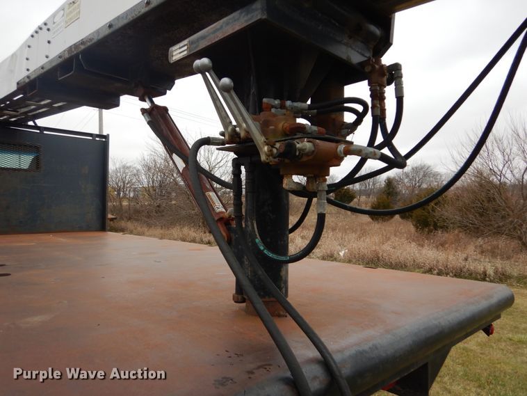 image for item DH5044 2003 GMC C7500 flat dump bed truck with conveyor