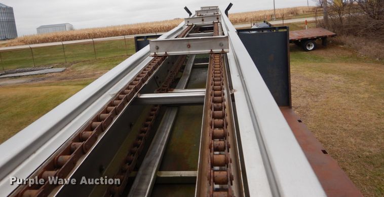 image for item DH5044 2003 GMC C7500 flat dump bed truck with conveyor