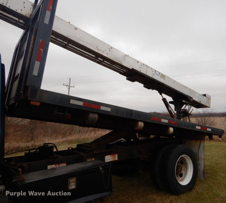 image for item DH5044 2003 GMC C7500 flat dump bed truck with conveyor