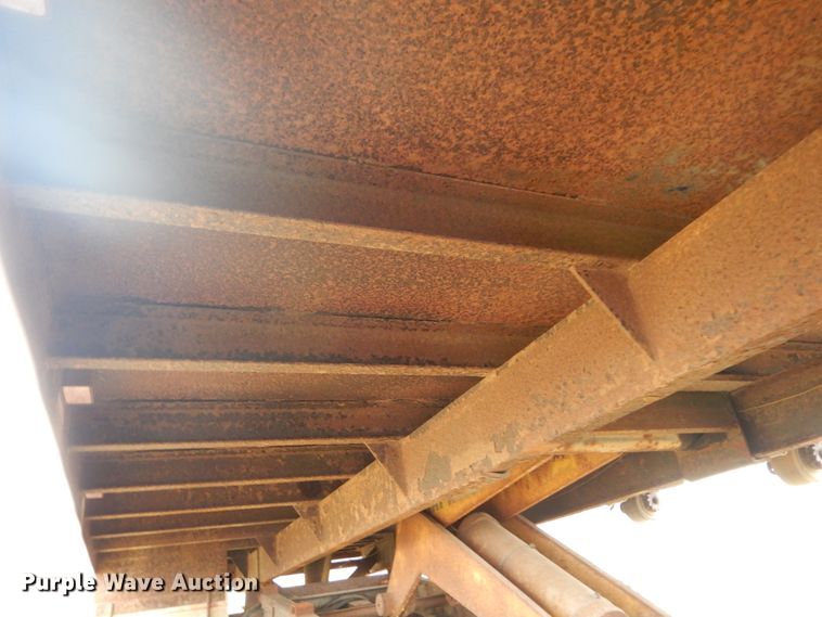 image for item DH5044 2003 GMC C7500 flat dump bed truck with conveyor