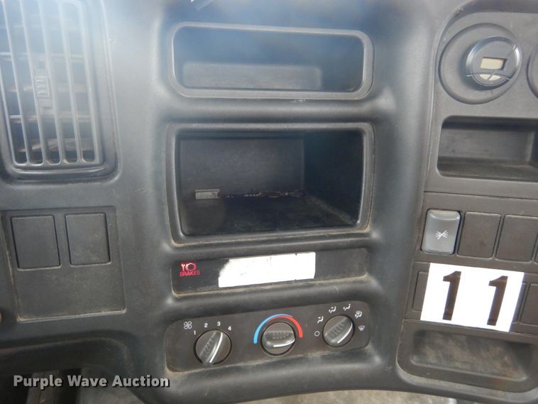 image for item DH5044 2003 GMC C7500 flat dump bed truck with conveyor