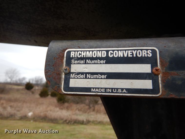 image for item DH5044 2003 GMC C7500 flat dump bed truck with conveyor